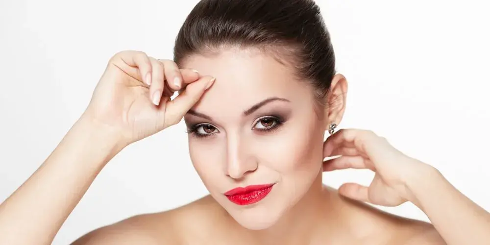 Cat Eye Lift in Türkiye – Safe, Sharp, Natural Results